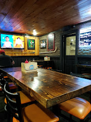 Sports bar near Pink Fountain Motor Inn